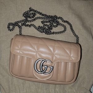 Brand New Gucci bag: Authentic GG Marmont Super Mini Bag